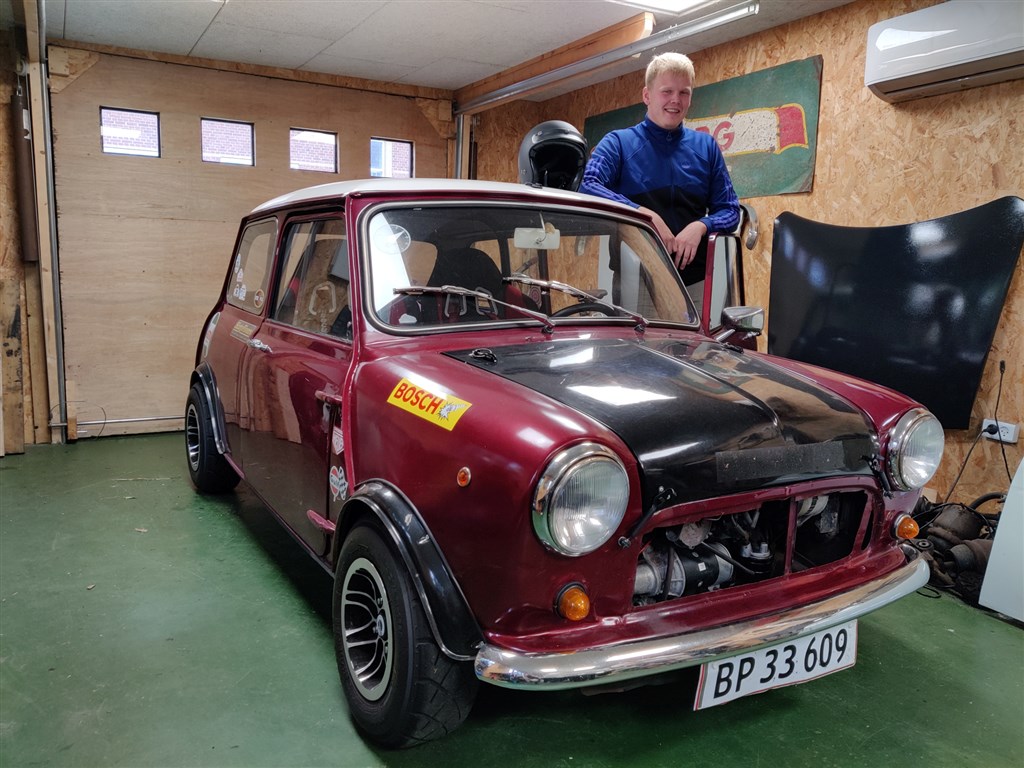 Søren Jacobi fra Bramming er debutant i Munkebjerg Hill Climb. Han stiller op i en Morris Mascot fra 1968, en af Danmarks mest solgte biler for 55 år siden.